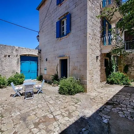 Holiday home Turquoise House Kut *
